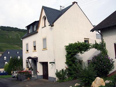 Anneliese Schmitgen Acomodação com café da manhã Bernkastel-Kues Exterior foto